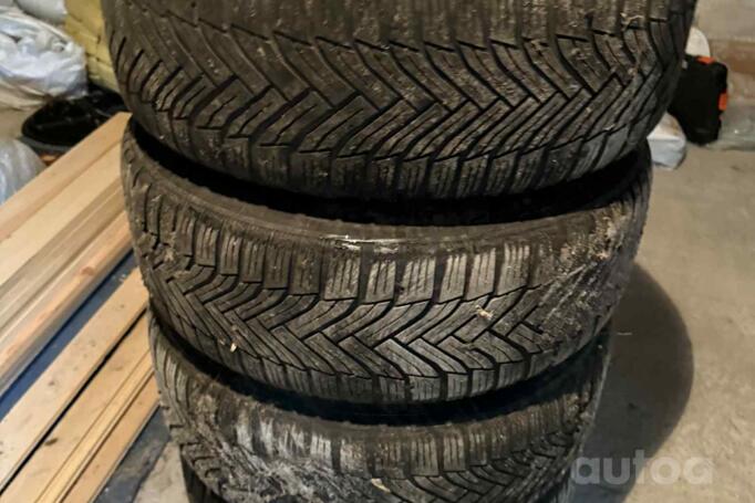 Mersedes bens, lietie