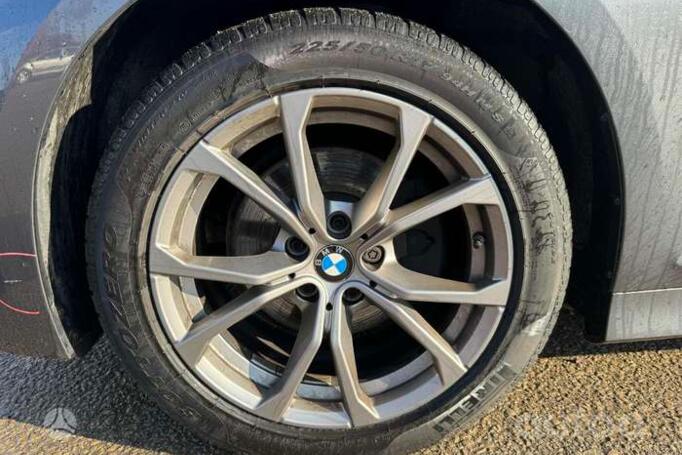 BMW, lietie