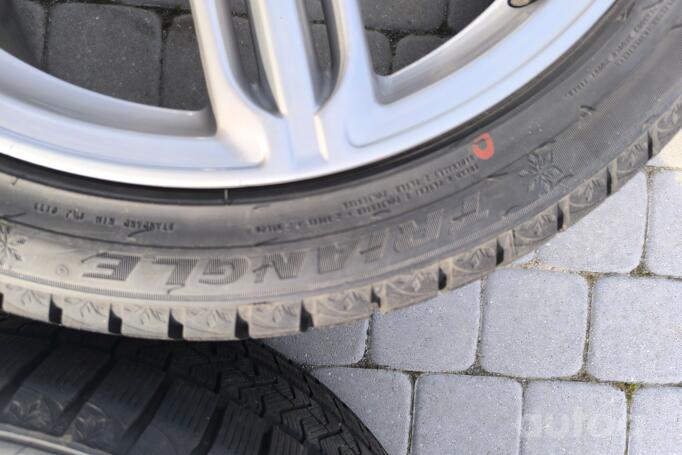 Neoriginalus, lietie