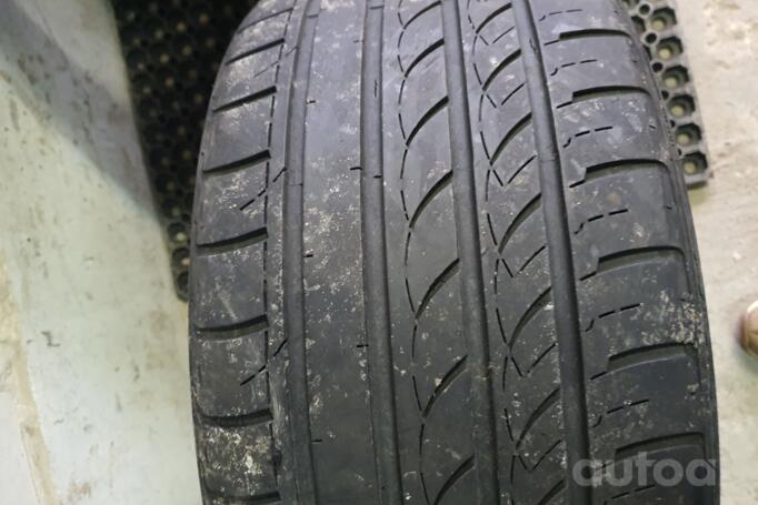 Asa Revolution, lietie