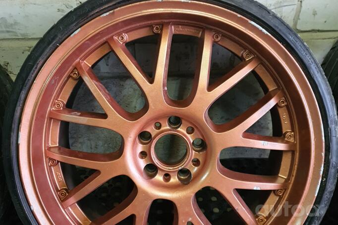 Asa Revolution, lietie