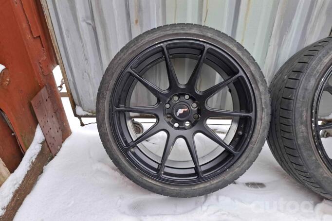 Japan Racing, lietie