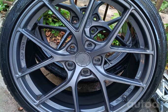 Japan racing, lietie