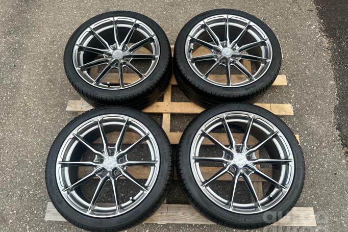 Japan Racing, lietie