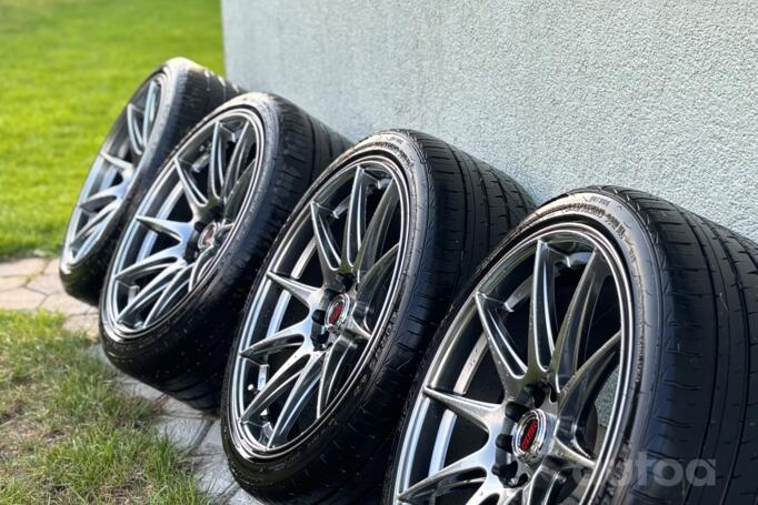 Japan Racing, lietie