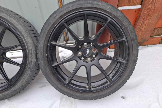 Japan Racing, lietie