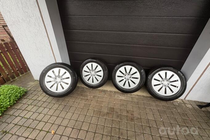 Mercedes nenz, lietie