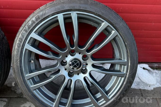 Bmw Style 403m, lietie