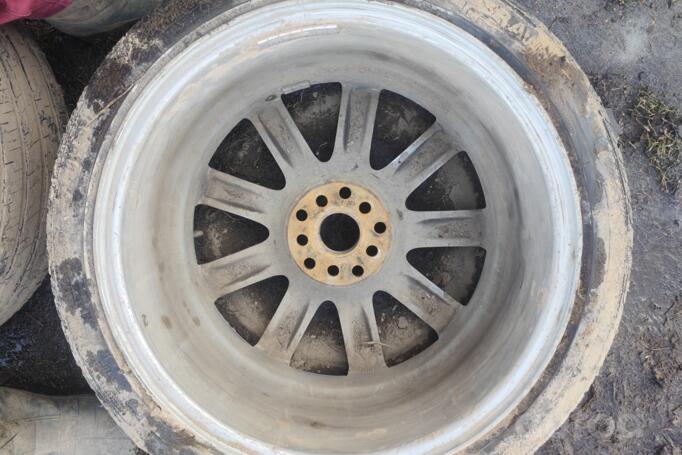 Made in Italy NOT ORIGINAL EQUIPMENT”, lietie