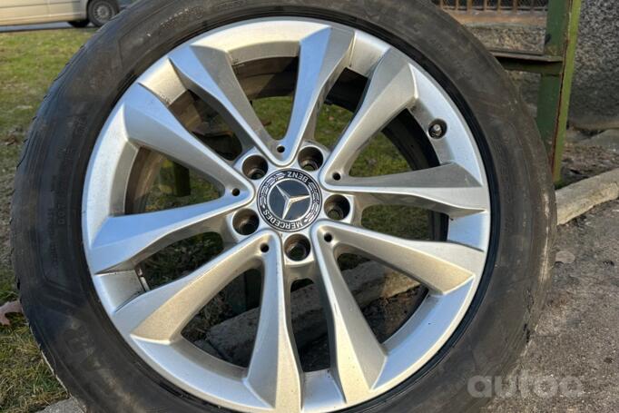 Mercedes benz, lietie