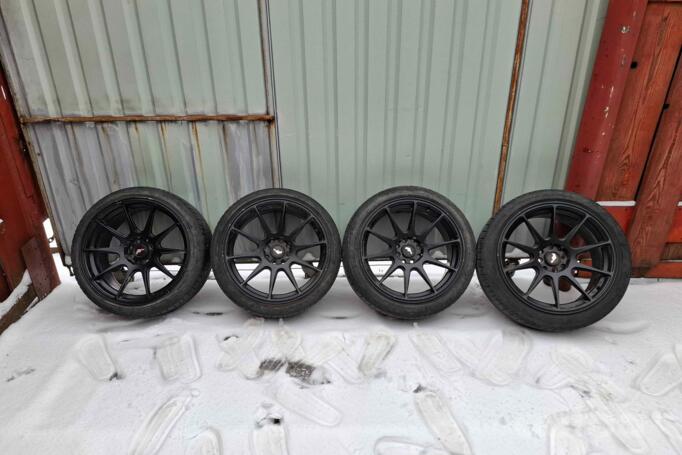 Japan Racing, lietie