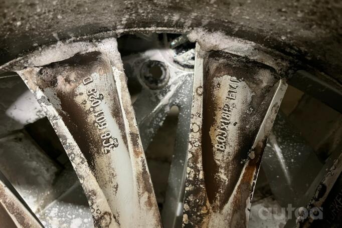 Mallory Turbine, lietie