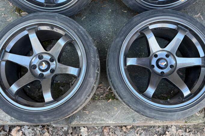 Japan Racing, lietie