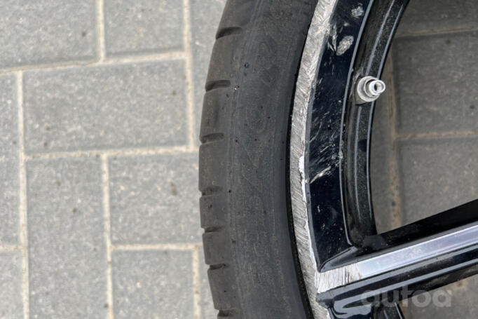 BMW, lietie
