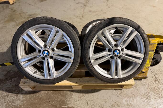 BMW, lietie