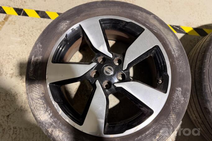 Nissan, lietie