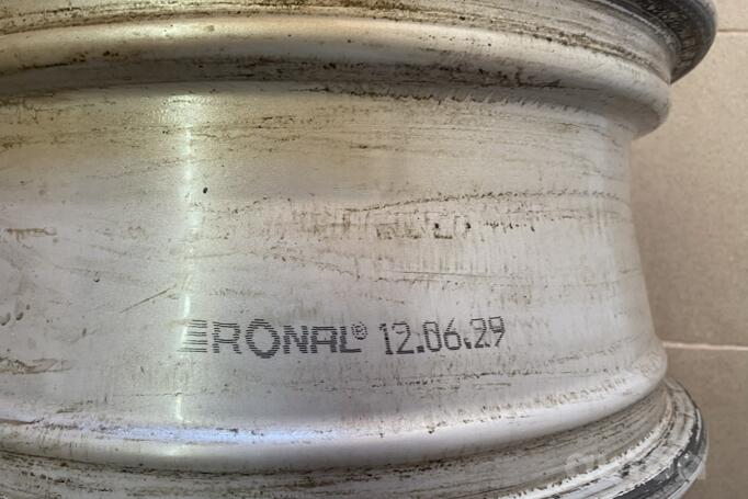 Ronal, lietie