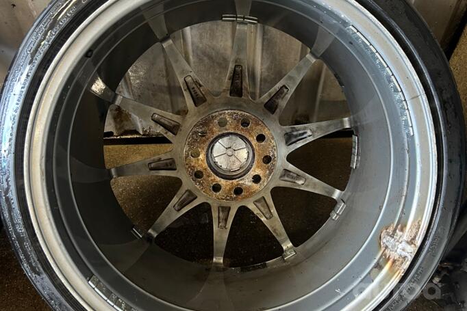 Japan Racing, lietie