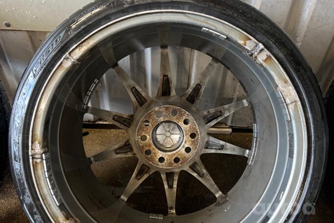 Japan Racing, lietie