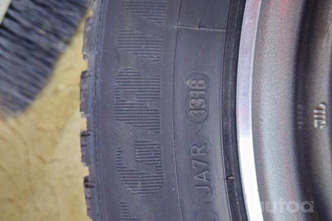 Toyota rav4, lietie