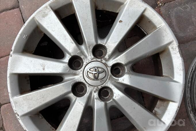 Toyota, lietie