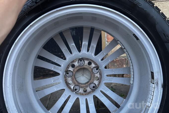 Mercedes benz, lietie