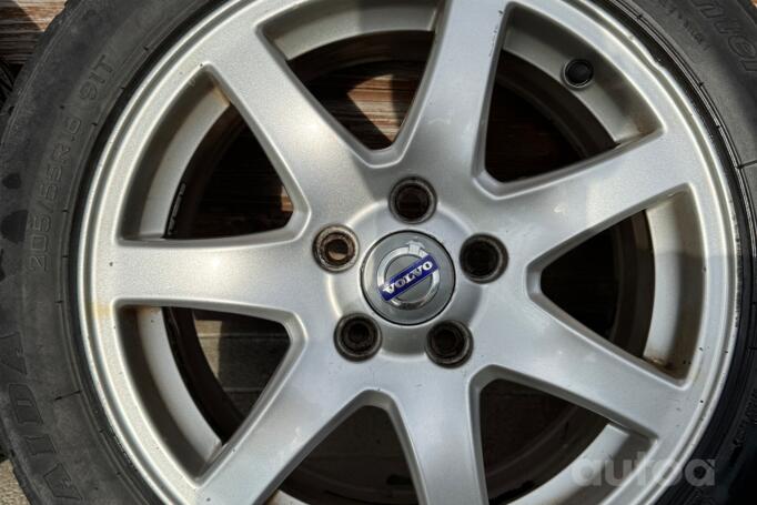 Volvo, lietie