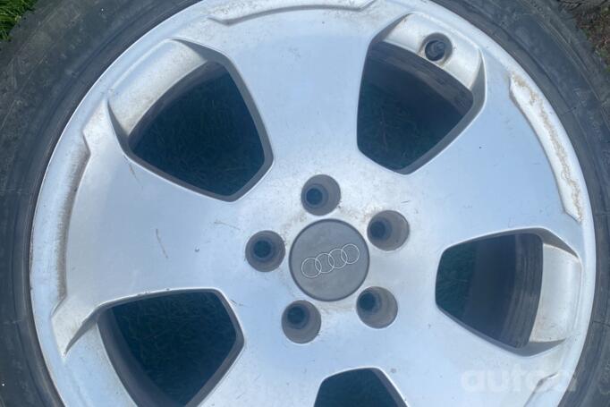 Audi orginalus ratlankiai, lietie