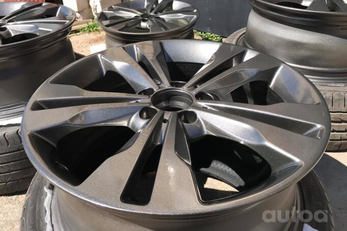 Mercedes-Benz, lietie