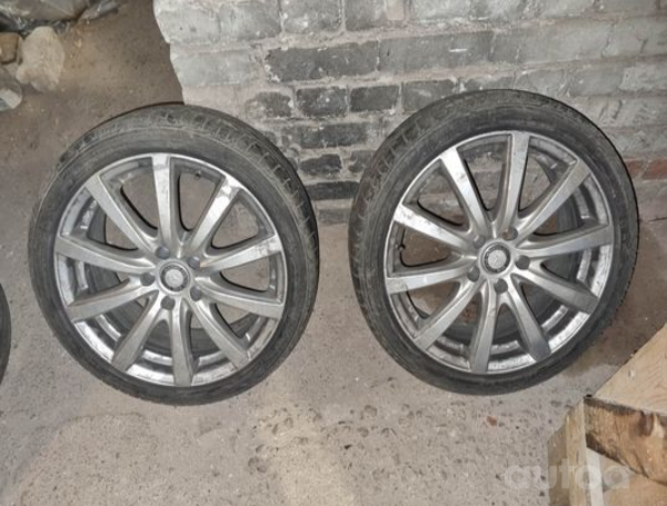 Mercedes Benz, lietie