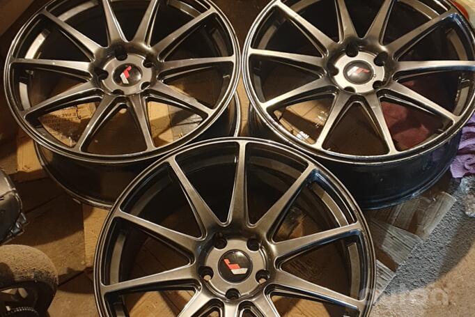 Japan Racing JR11, lietie