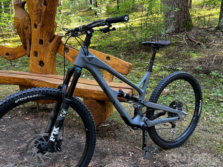 Yt Jeffsy Cf Comp