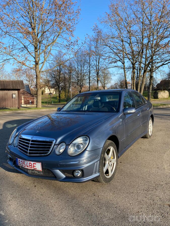 Mercedes-Benz E-Class W211 Sedan
