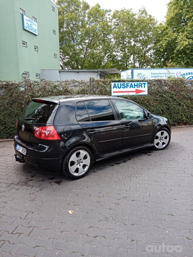 Volkswagen Golf 5 generation Hatchback 5-doors