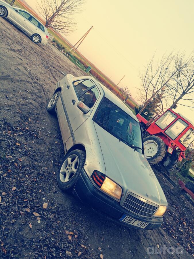 Mercedes-Benz C-Class W202/S202 Sedan
