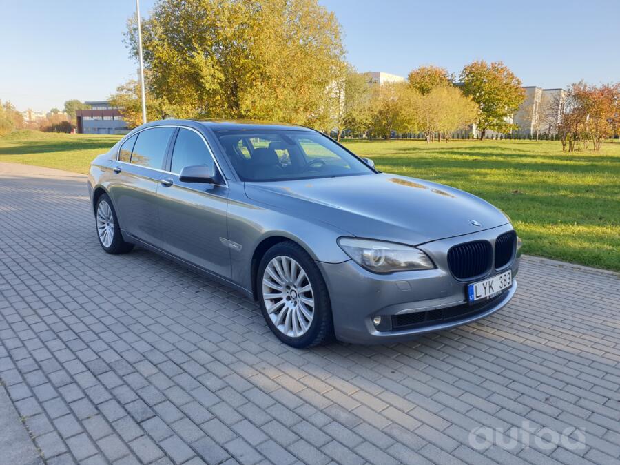 BMW 7 Series F01/F02 Sedan