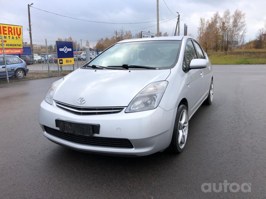 Toyota Prius 2 generation Hatchback