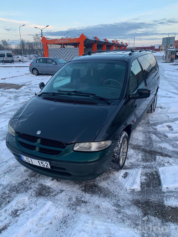 Chrysler Voyager 3 generation Grand minivan 5-doors