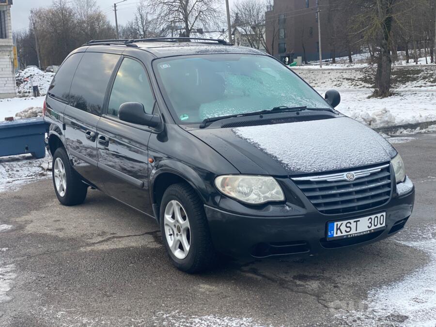 Chrysler Voyager 5 generation Grand minivan
