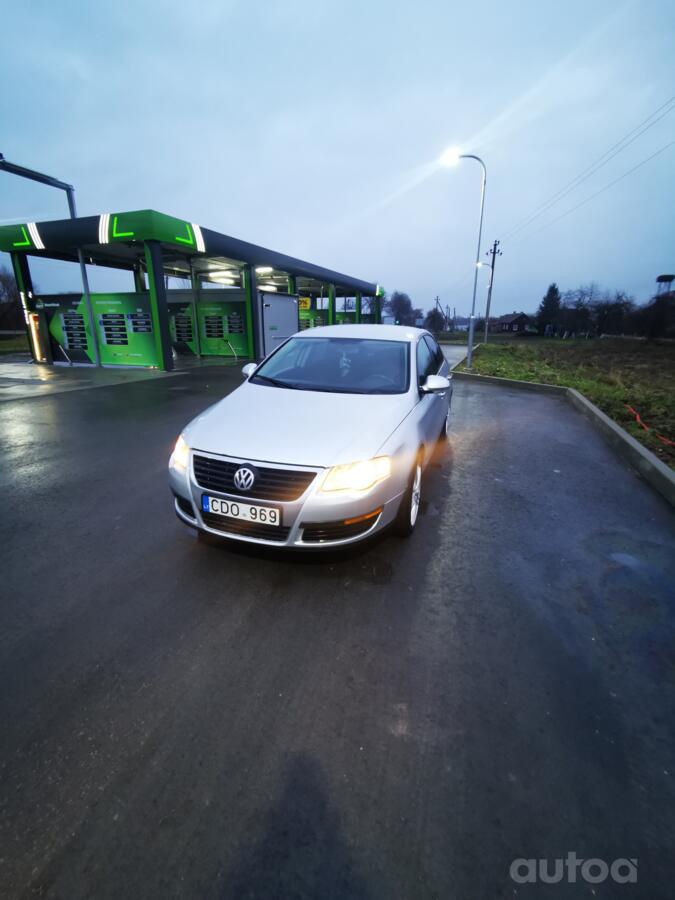 Volkswagen Passat B6 Sedan 4-doors