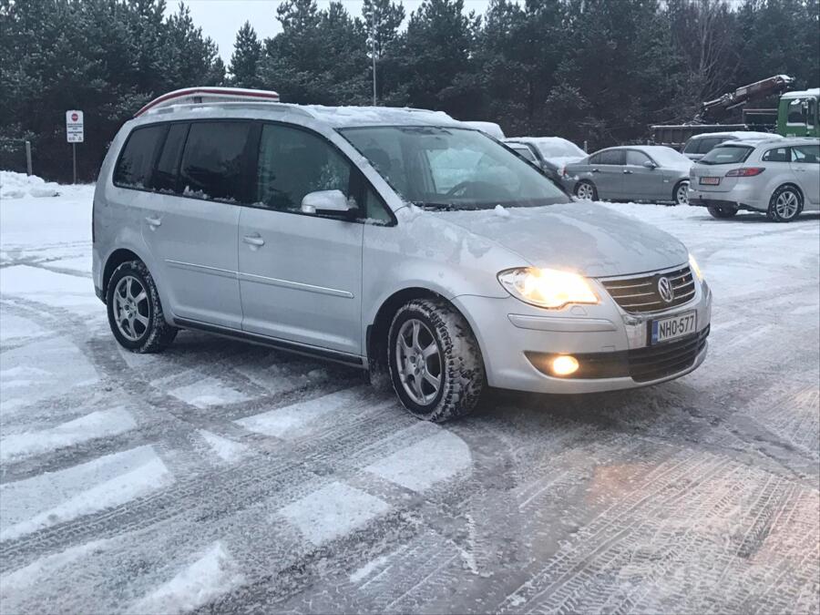 Volkswagen Touran 1 generation [restyling] Minivan 5-doors