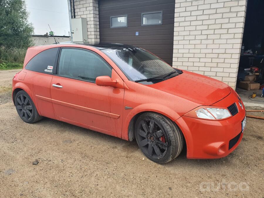 Renault Megane RS 2 generation
