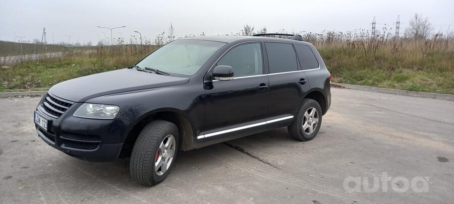 Volkswagen Touareg 1 generation Crossover