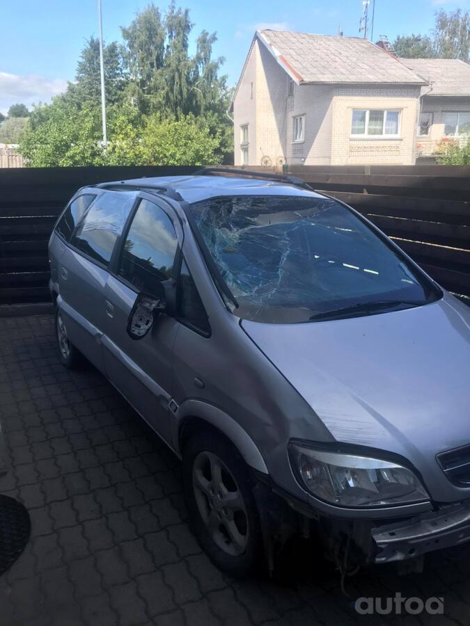 Opel Zafira A [restyling] Minivan 5-doors