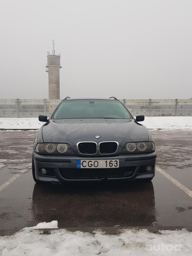 BMW 5 Series E39 Touring wagon