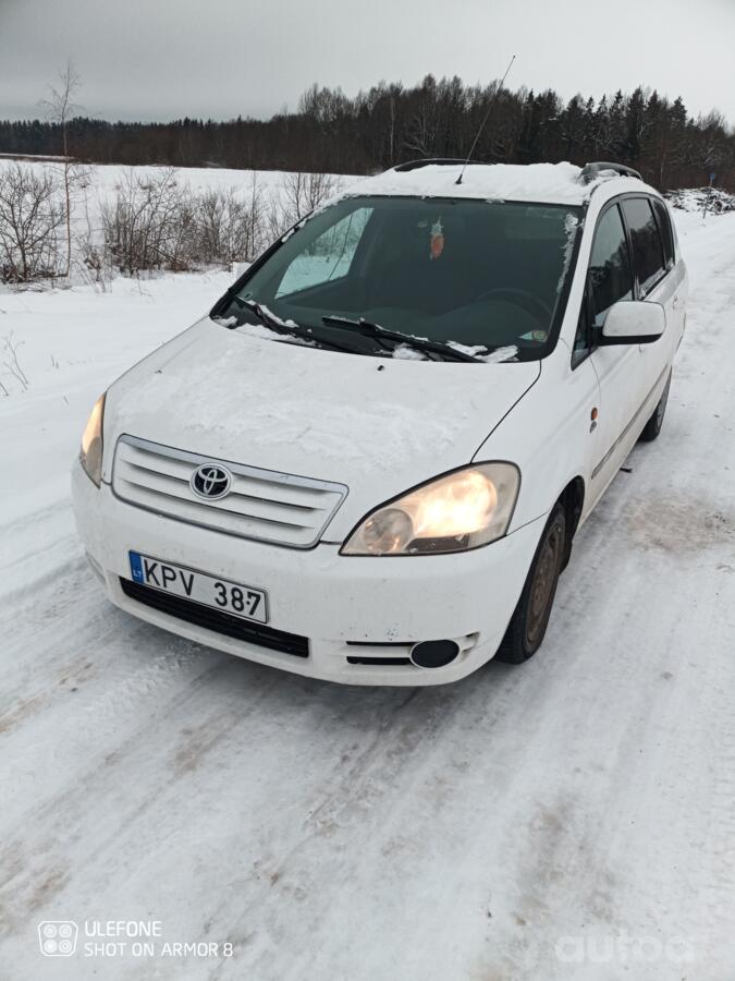 Toyota Avensis Verso 1 generation [restyling] Minivan