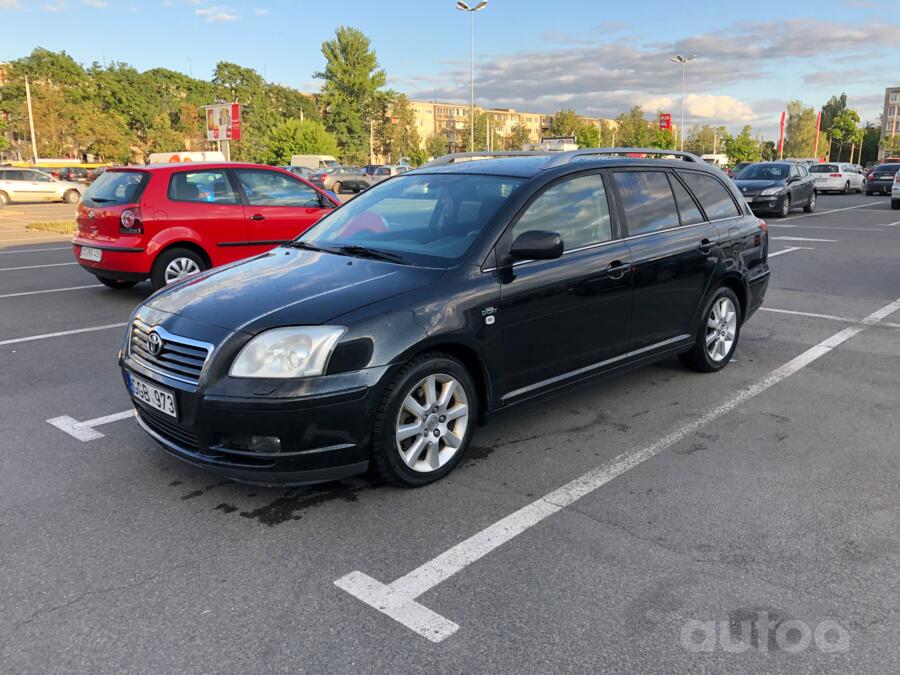 Toyota Avensis 2 generation wagon