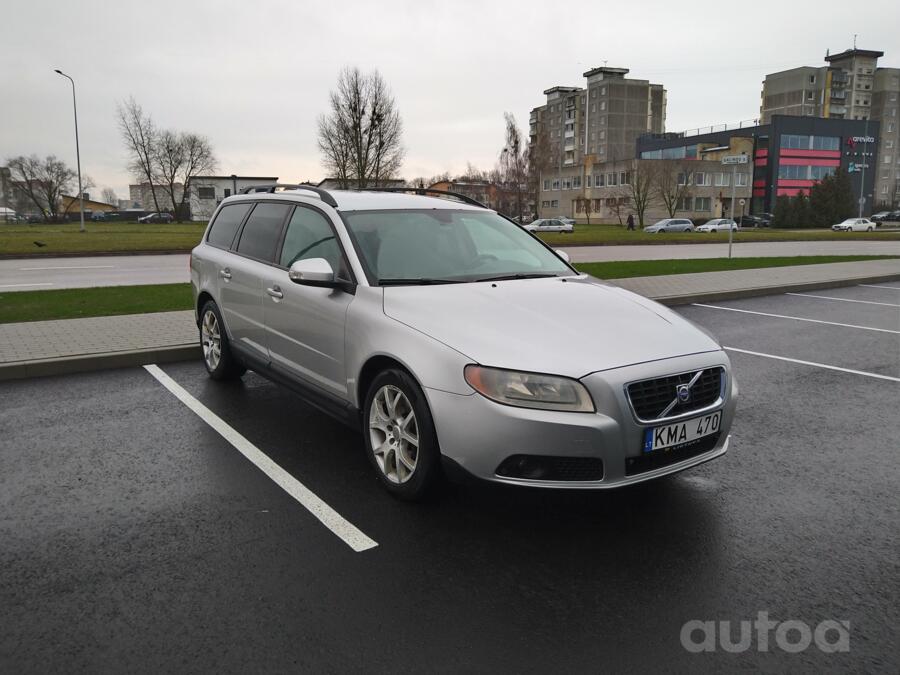 Volvo V70 3 generation wagon