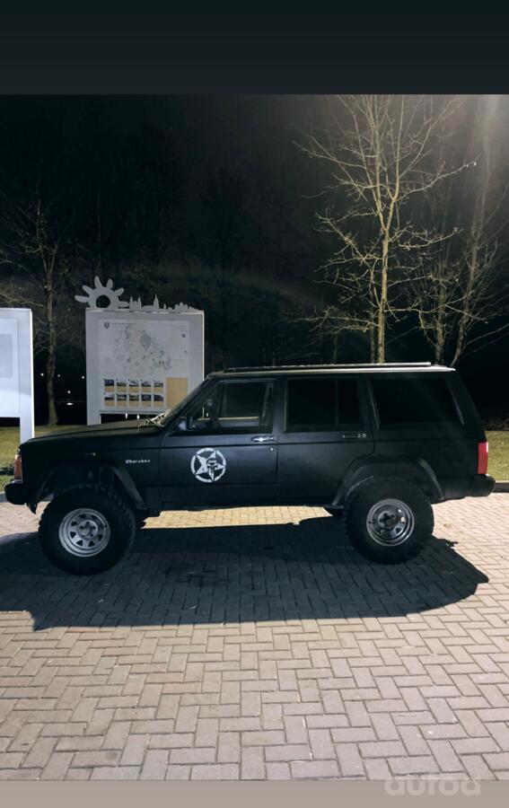 Jeep Cherokee XJ SUV 5-doors