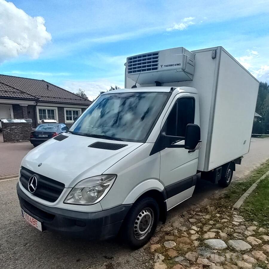 Mercedes-Benz Sprinter Second generation